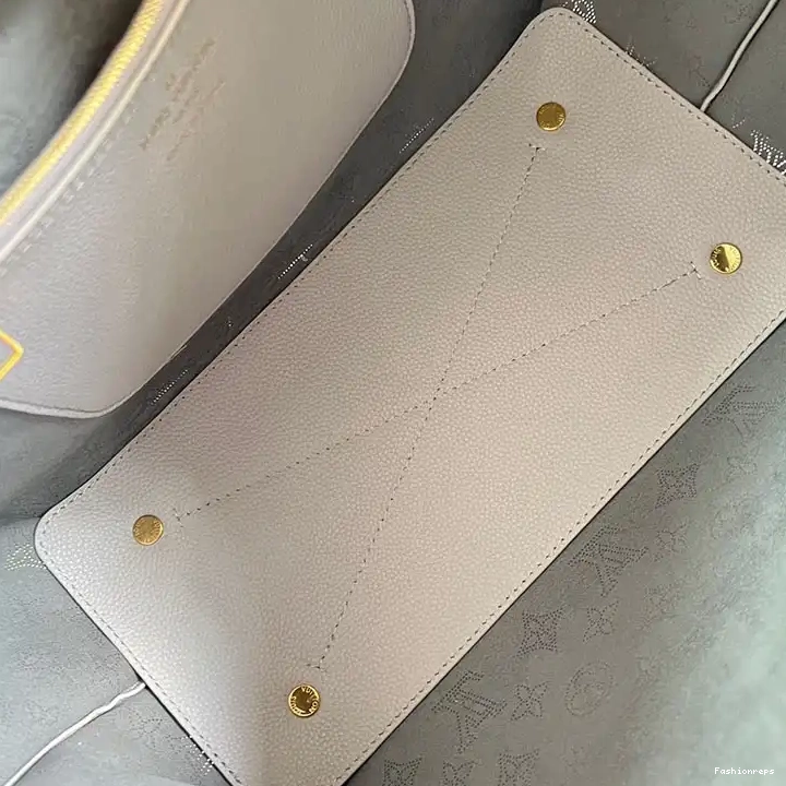 Fashionrepsfam ru 2410YA0180 LV Bags 0804